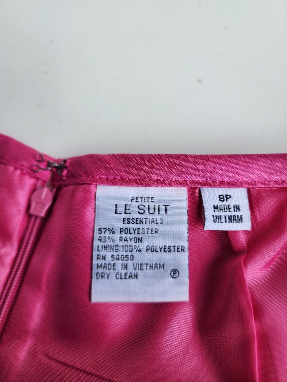 Le Suit Suit Skirt Womens Pink Pencil Satin Shiny Lined Sz Petite 8P** - Picture 7 of 10